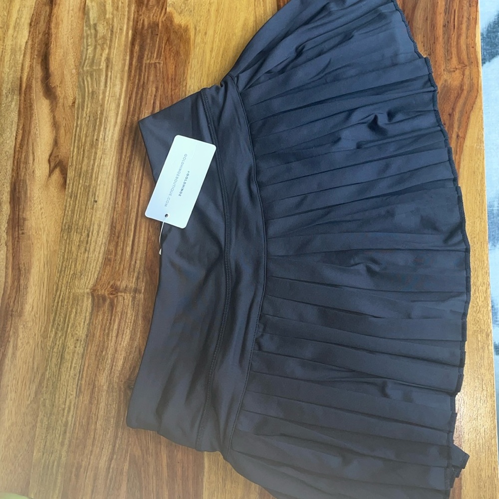 Gold Hinge Black Skort Medium